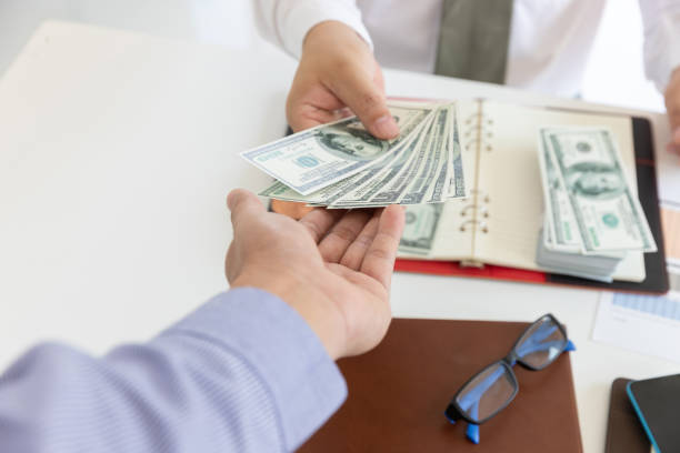  Lewistown, IL Loan Agency Pros